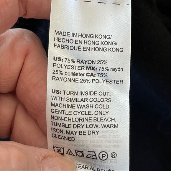 Chico's Black Boatneck Long Sleeve Sweater Size 8 - Picture 3 of 7